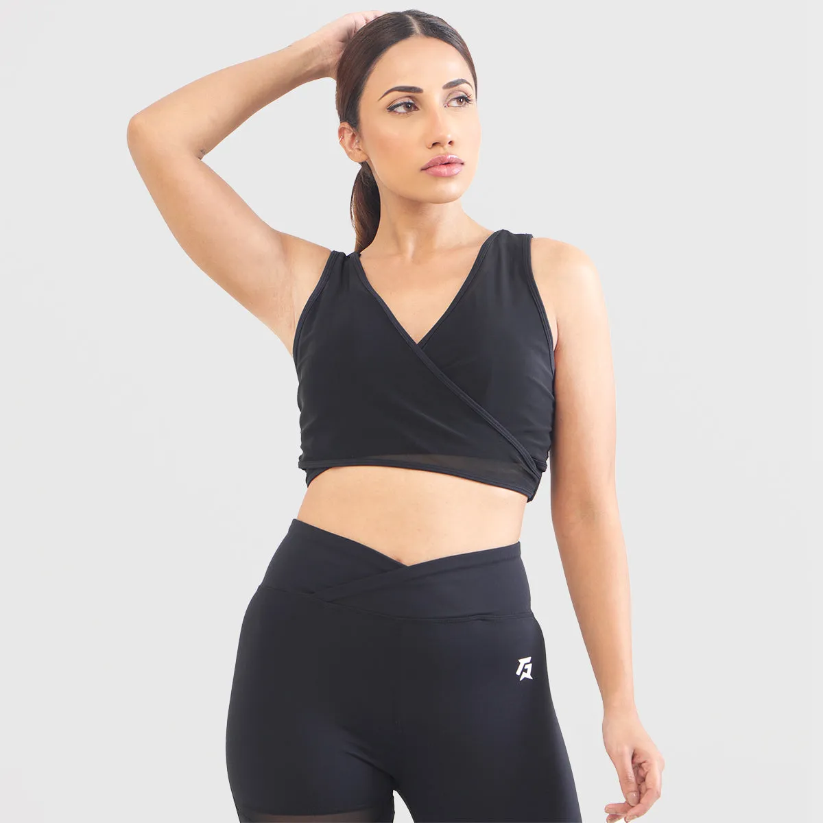 Rise Sports Bra (Black)