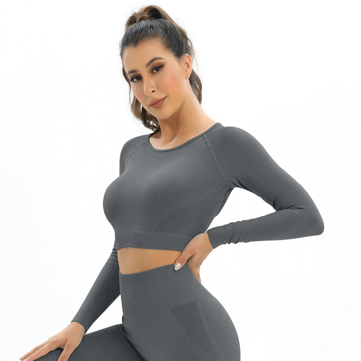 Seamless Women's Open Back Yoga Top / Long Sleeve Sports Top / Gym Crop Top - SF0051