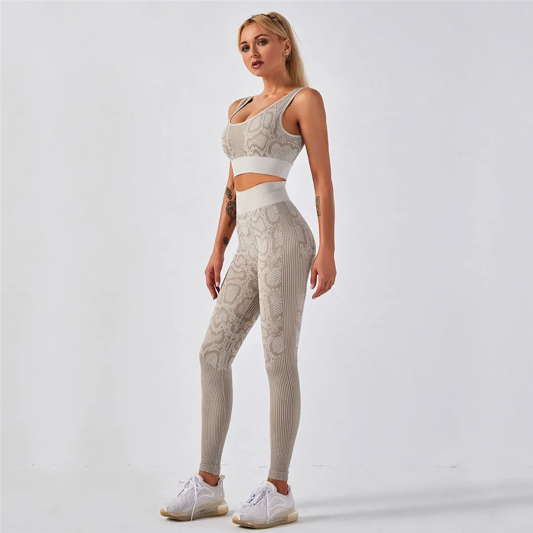 Snake Print Seamless Sportswear 2 Pieces Yoga Set Women Sports Bra and Leggings Fitness Running Workout Clothes Gym Outfit A010