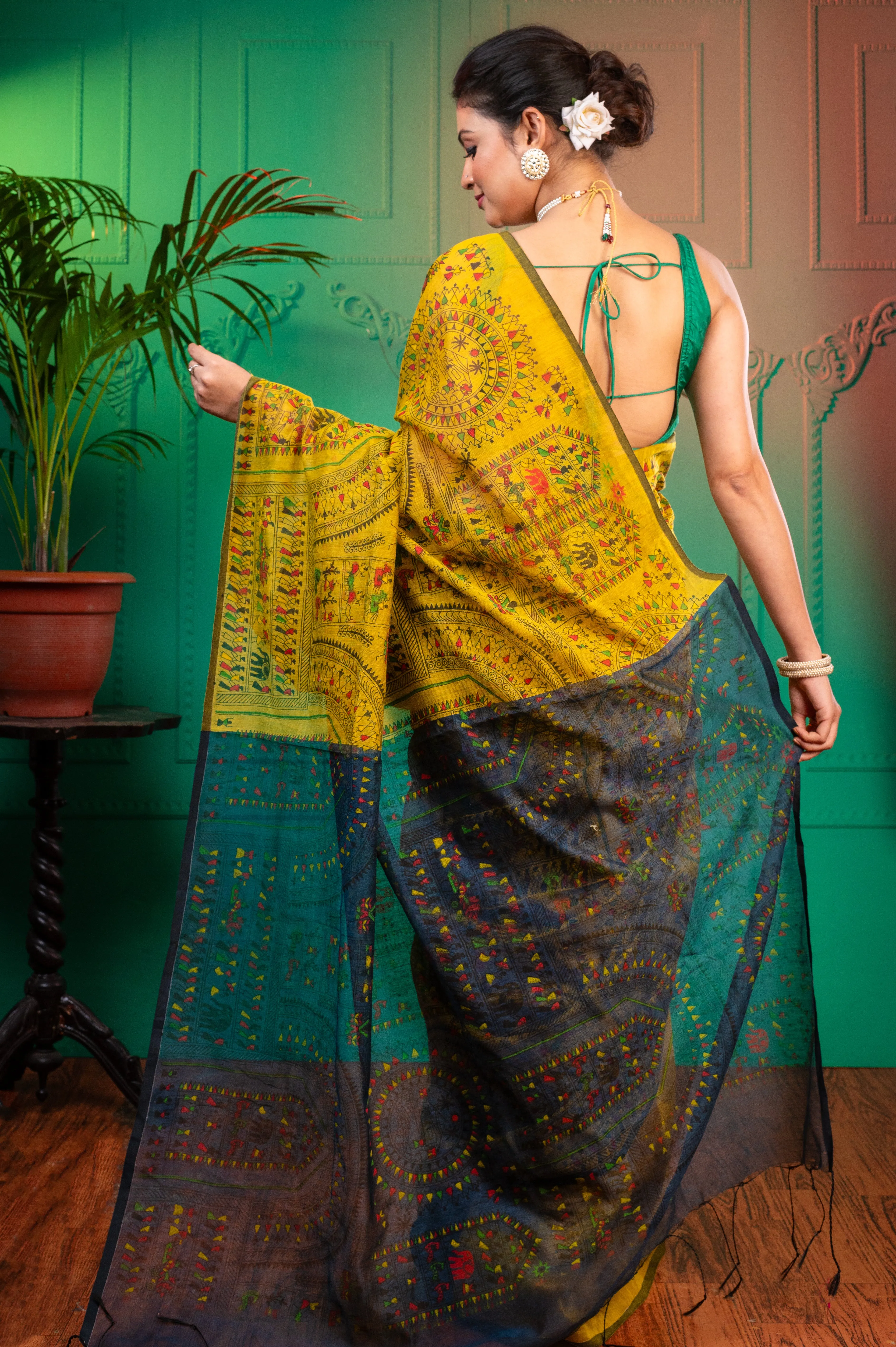 Women Yellow And Grey Blended Cotton Saree With Warli Motifs